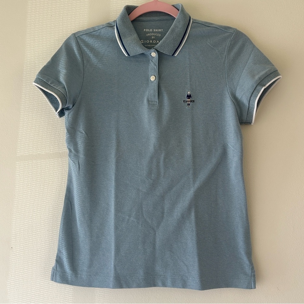 NWOT Classic Light Blue Polo Top with Subtle Embroidered Logo.. - Picture 2 of 11